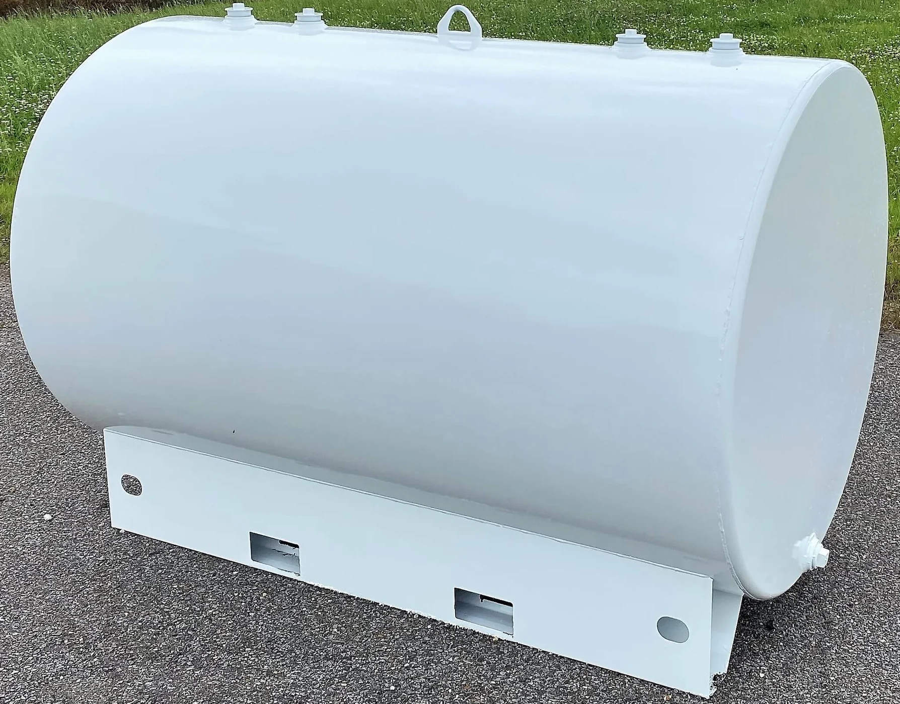 NewberrySingleWallFarmSkidTank_1788x1400-2.webp Newberry Farm Skid Tank Single Wall - 500 Gallon Fuel Tank Propane Tank - Image 1